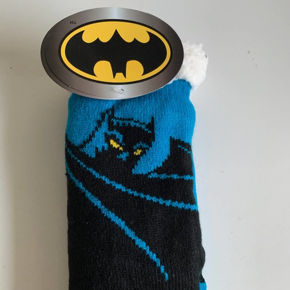 DC Comics Batman Cozy Fuzzy Soft Warm Non-Slip Christmas Sherpa Winter Socks NEW - Picture 5 of 7